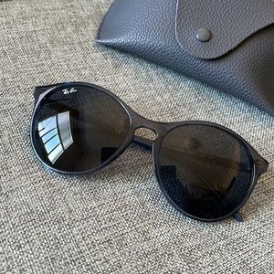 EUC 🕶️ Authentic Ray Ban Sunglasses